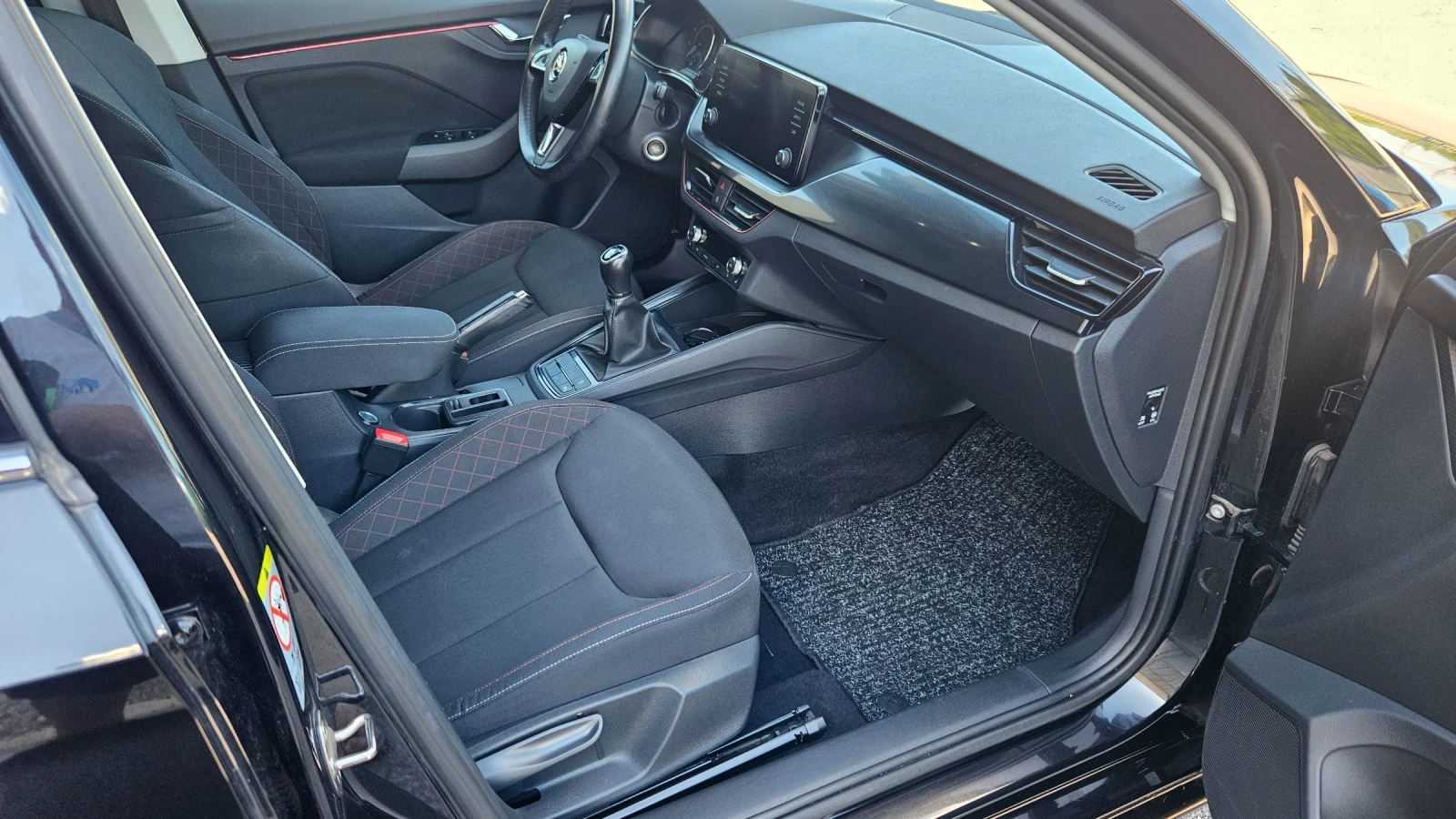 Skoda Scala FULL LED KEYLESS CARPLAY 63000��. | Mobile.bg � ����������� 9