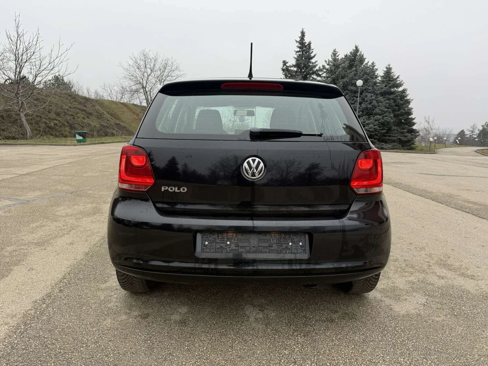 VW Polo 1.2 бензин климатик, снимка 8 - Автомобили и джипове - 56238480