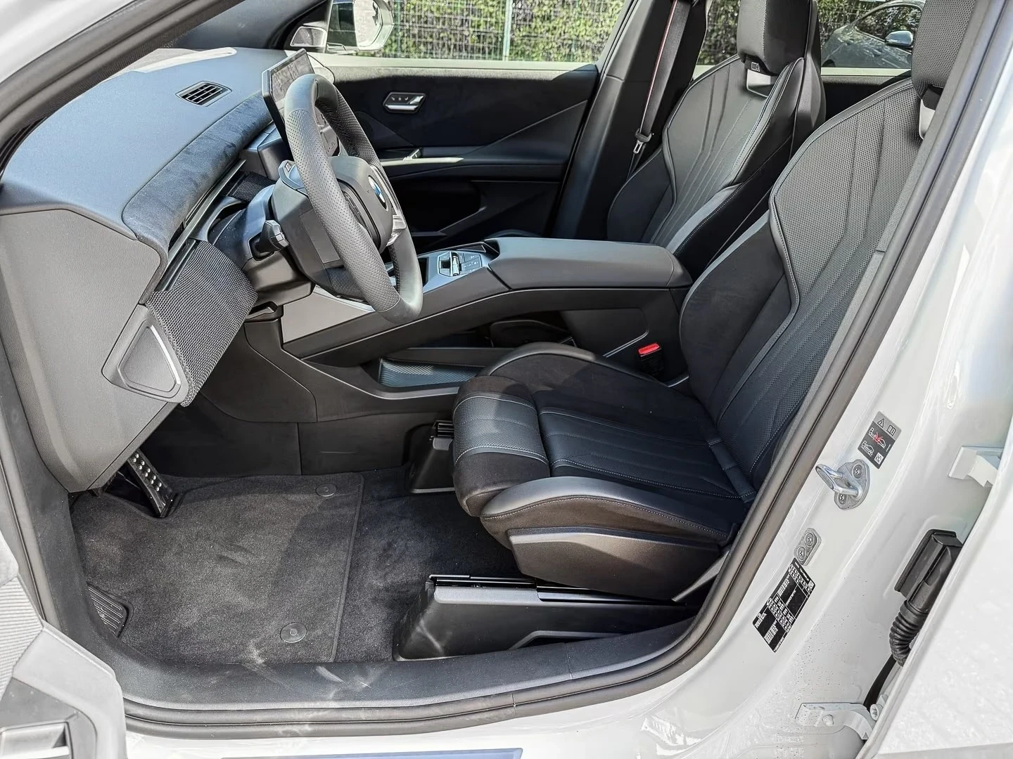 BMW iX3 40 M sport Pro Pano HuD 360 | Mobile.bg � ����������� 9