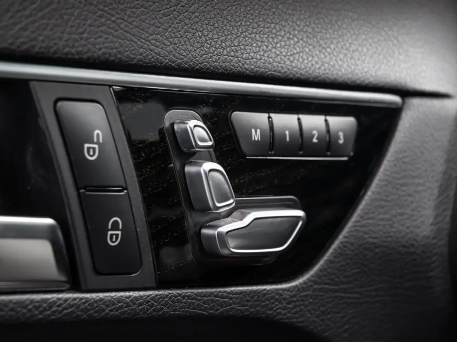 Mercedes-Benz E 400 | Mobile.bg � ����������� 13