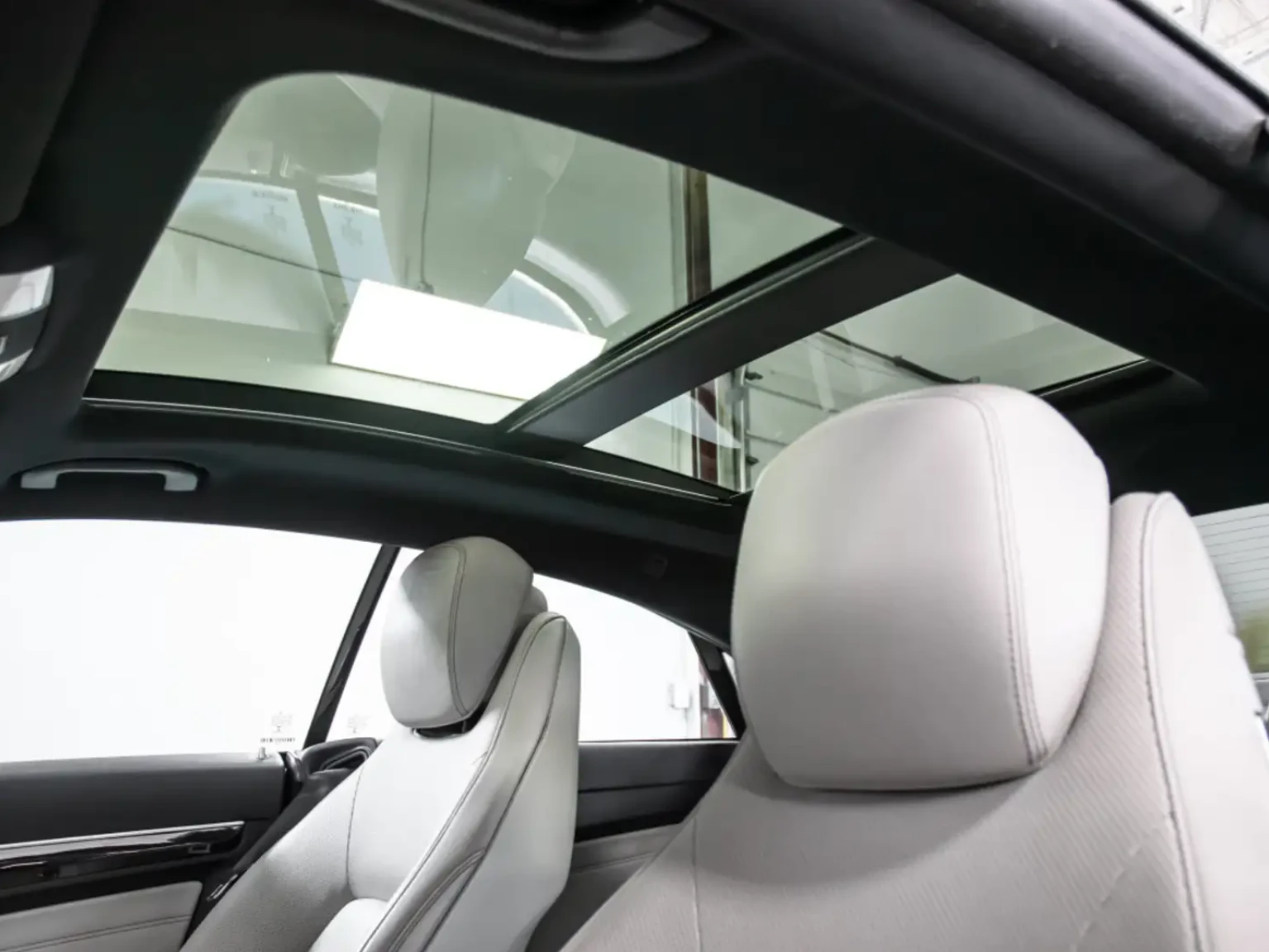 Mercedes-Benz E 400 | Mobile.bg � ����������� 16