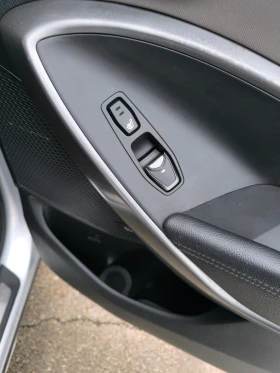 Hyundai Santa fe Grand Santa Fe facelift 2017 3.3 V6 (294 Hp) Autom, снимка 9