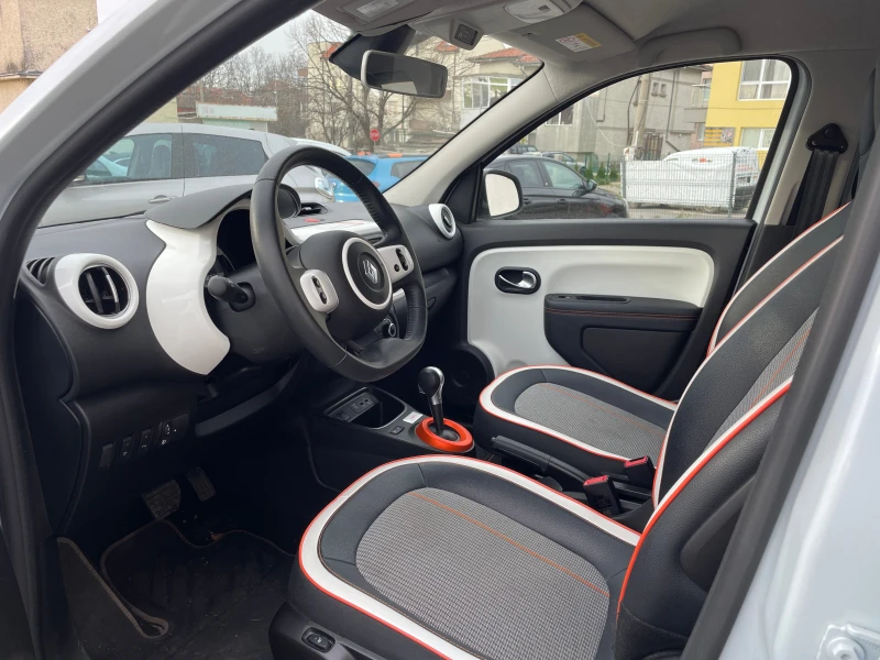 Renault Twingo Vibes, снимка 7 - Автомобили и джипове - 51425605