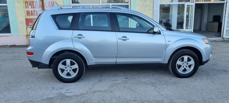 Mitsubishi Outlander 2.00 TDI 4x4 ITALY, снимка 6 - Автомобили и джипове - 47708278