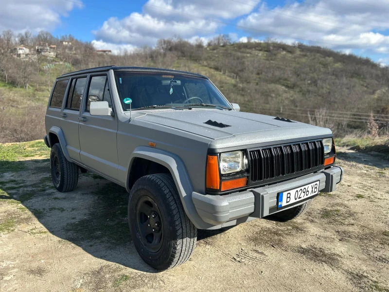 Jeep Cherokee XJ 4.0I, снимка 1 - Автомобили и джипове - 48926531