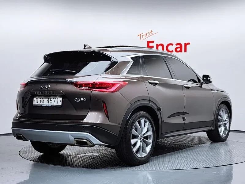 Infiniti QX50 2.0 ESSENTIAL, снимка 2 - Автомобили и джипове - 55705305
