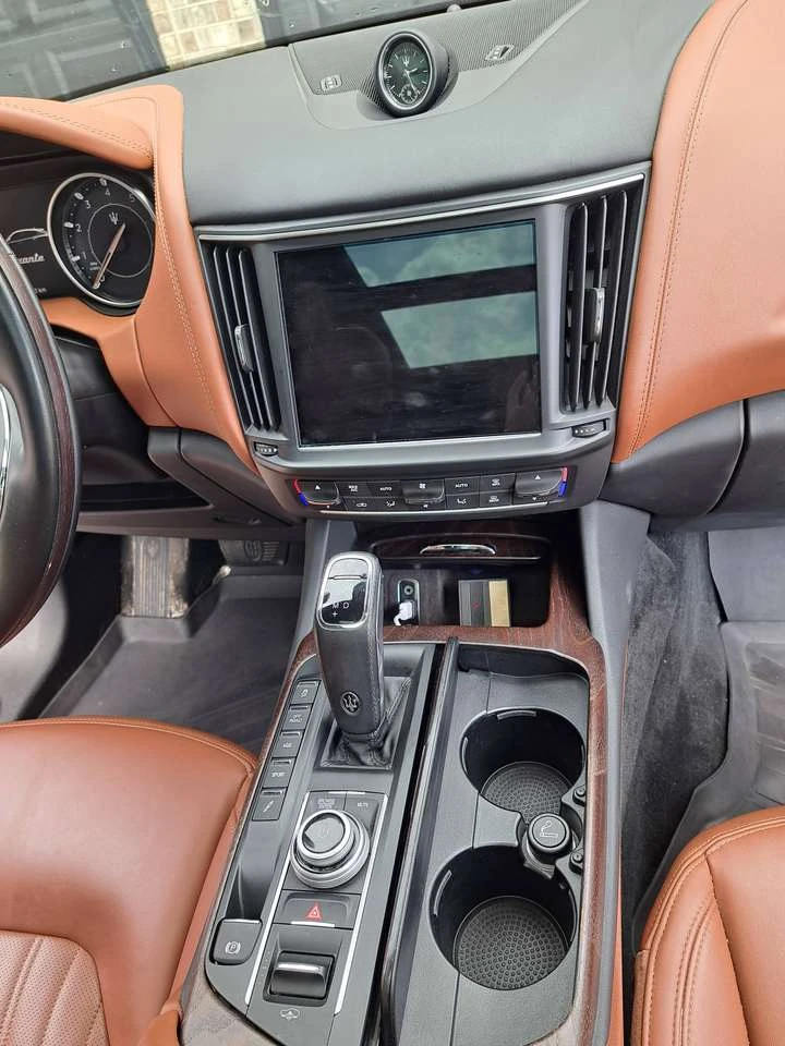 Maserati Levante GranLusso, снимка 10 - Автомобили и джипове - 56661600