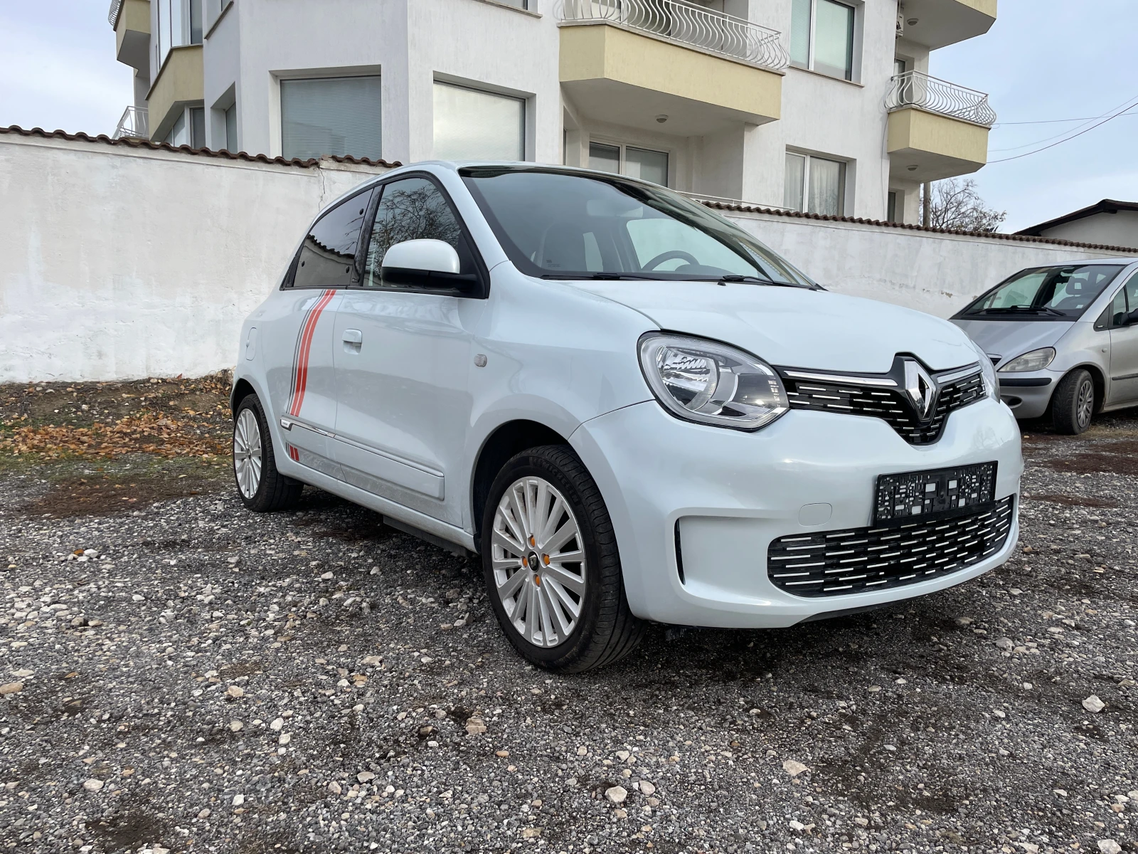 Renault Twingo Vibes - изображение 6