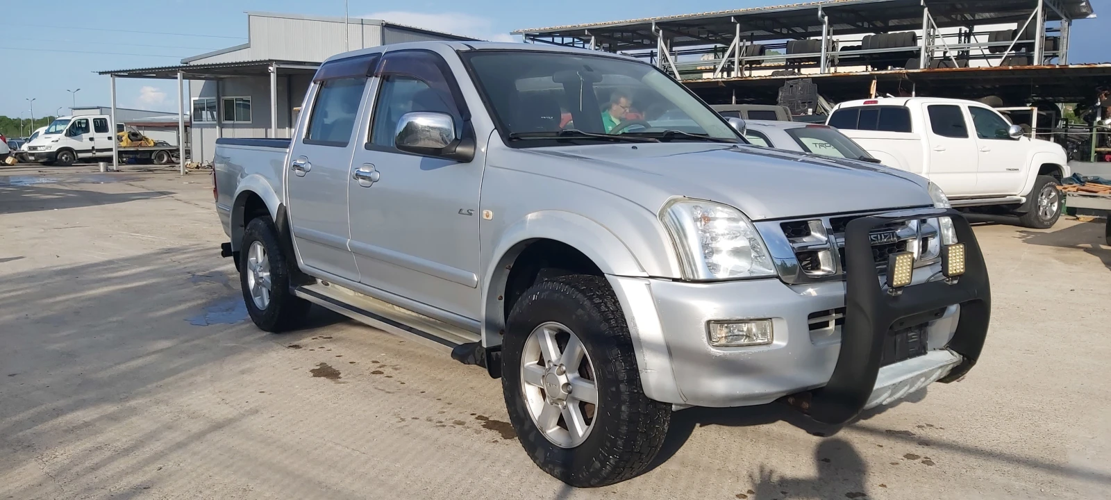 Isuzu D-max 3.0 TDi-ITALIA-KLIMA - изображение 3