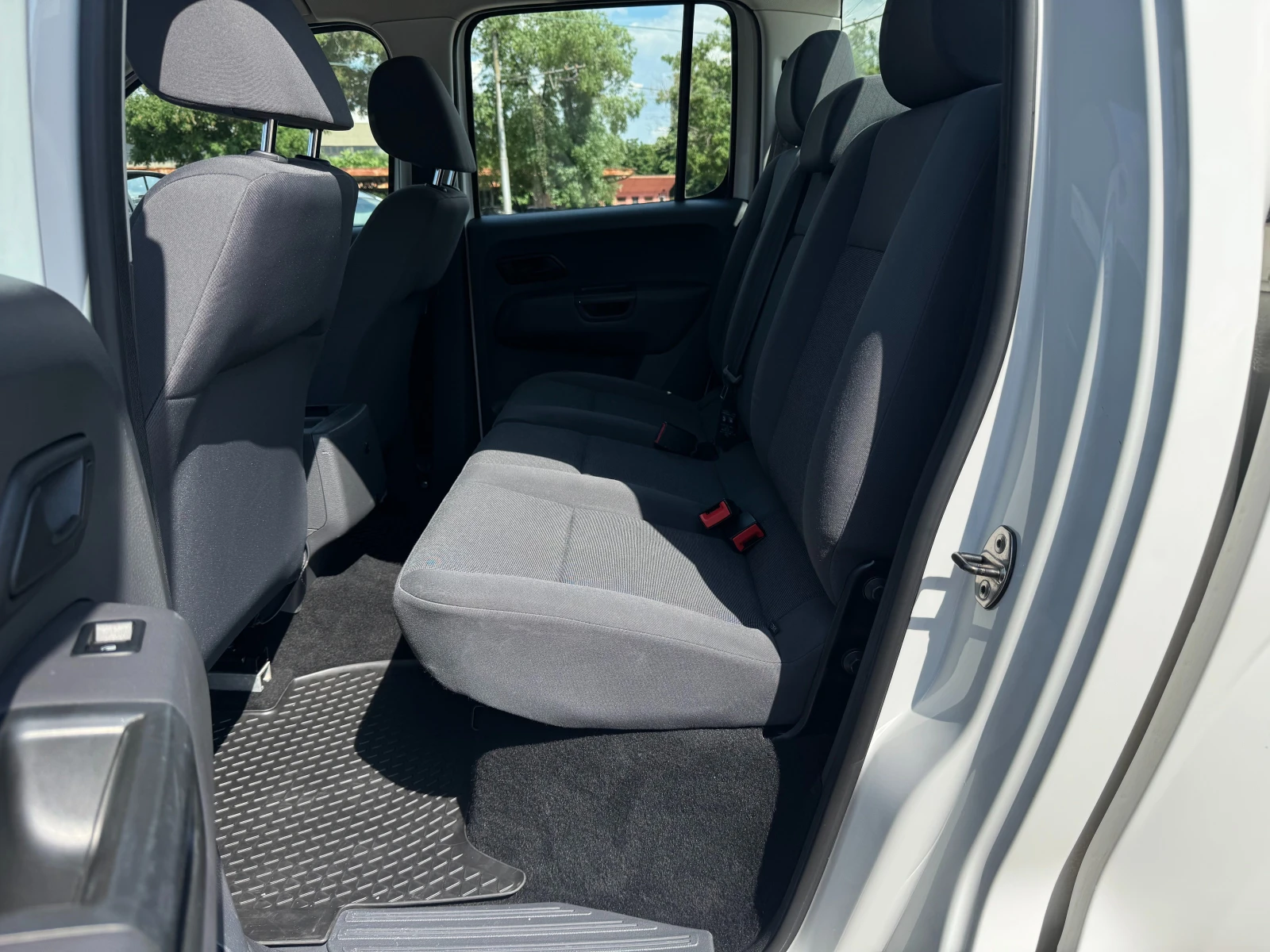 VW Amarok         WARN  | Mobile.bg   11