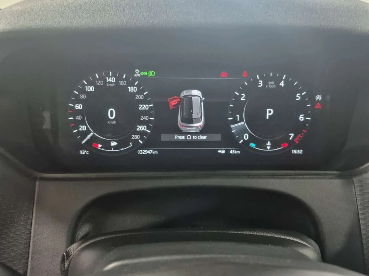 Land Rover Range Rover Velar S  CARFAX - изображение 10