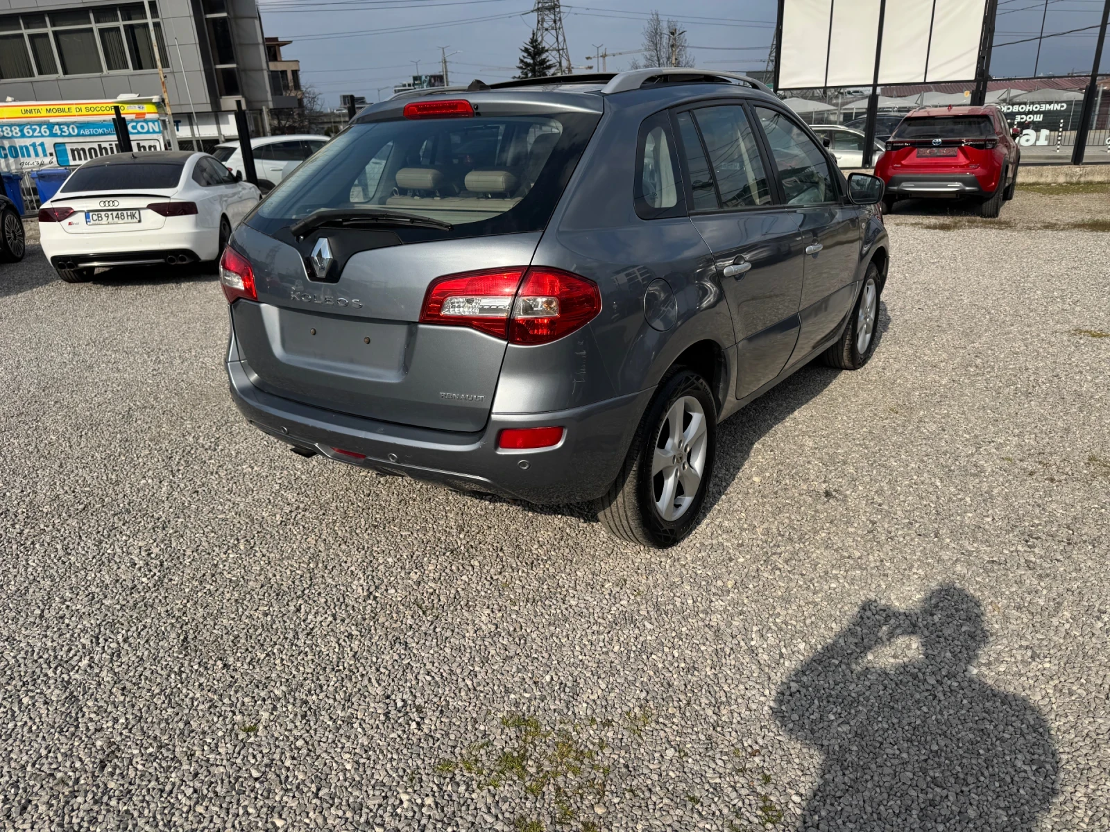 Renault Koleos ПАНОРАМА* КОЖА* 4х4* БЛОКАЖ* NAVI* 2.0dci 150hp, снимка 12 - Автомобили и джипове - 53876221