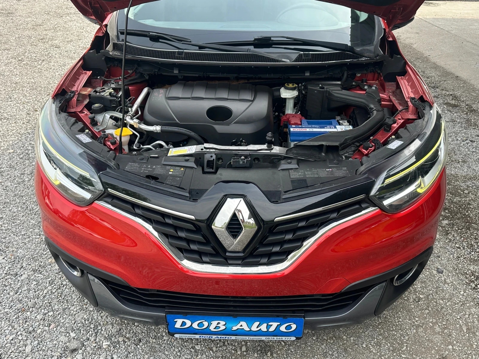 Renault Kadjar 1.5DCI-KEYLESS GO-LED-НАВИ-САМОПАРКИРАНЕ-КАМЕРА., снимка 17 - Автомобили и джипове - 54362269