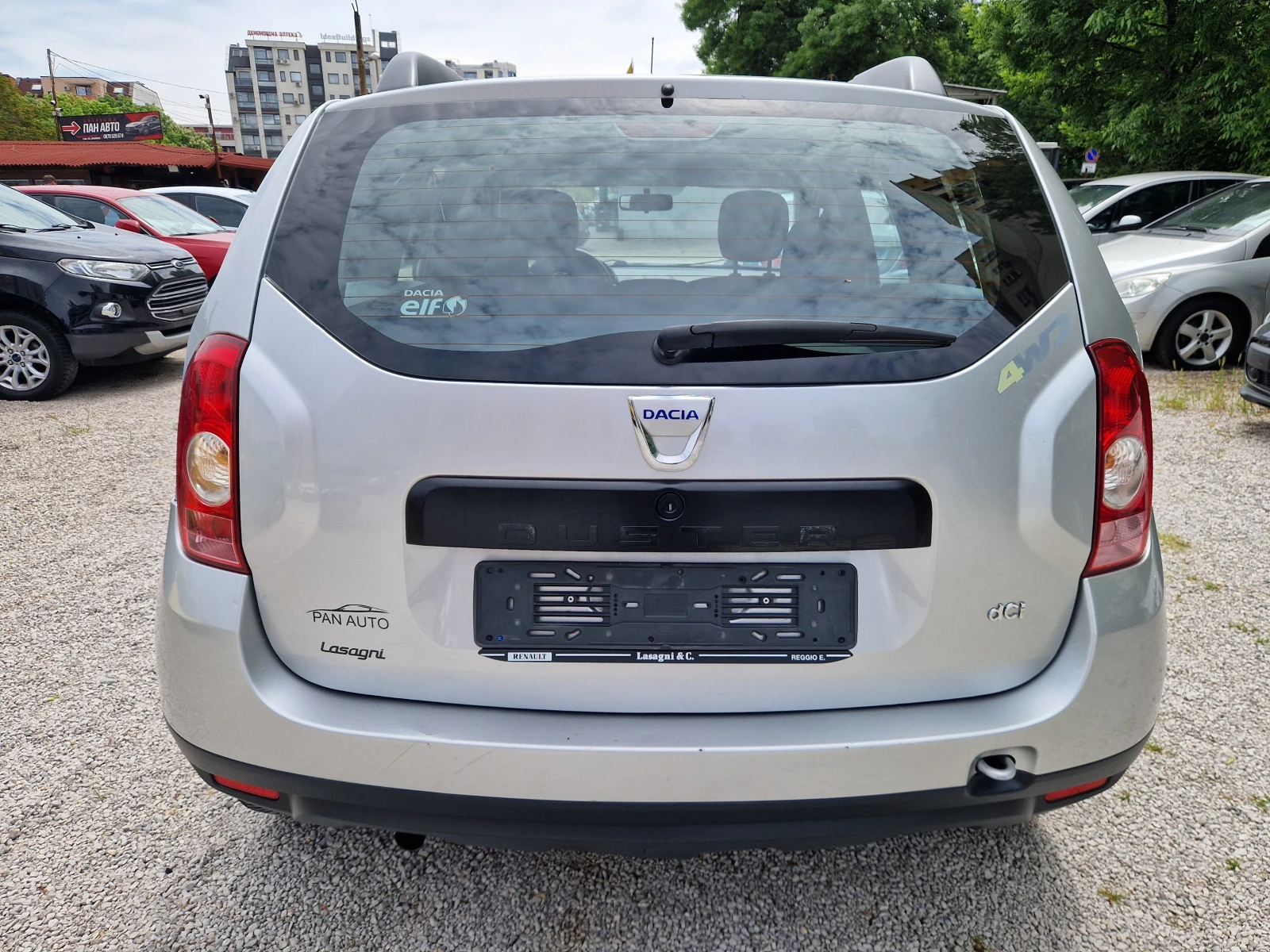 Dacia Duster 1.5DCI/4×4, снимка 6 - Автомобили и джипове - 54606637