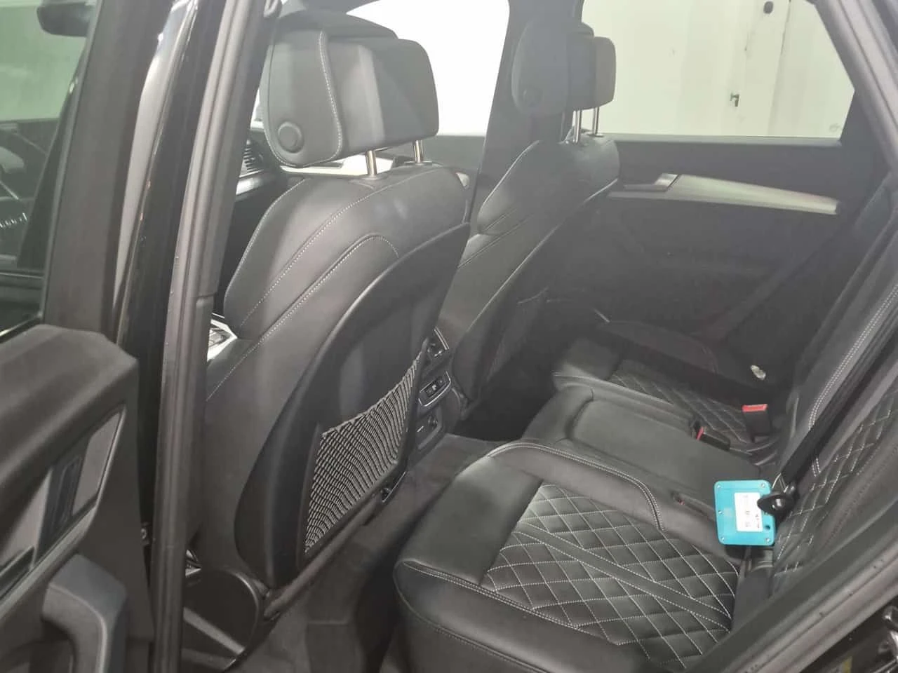 Audi SQ5  PROGRESSIV | PANO | LED | DISTRONIC | 2 КЛЮЧА , снимка 13 - Автомобили и джипове - 55052594