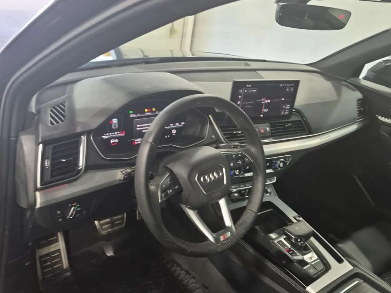 Audi SQ5  PROGRESSIV | PANO | LED | DISTRONIC | 2 КЛЮЧА , снимка 10 - Автомобили и джипове - 55052594