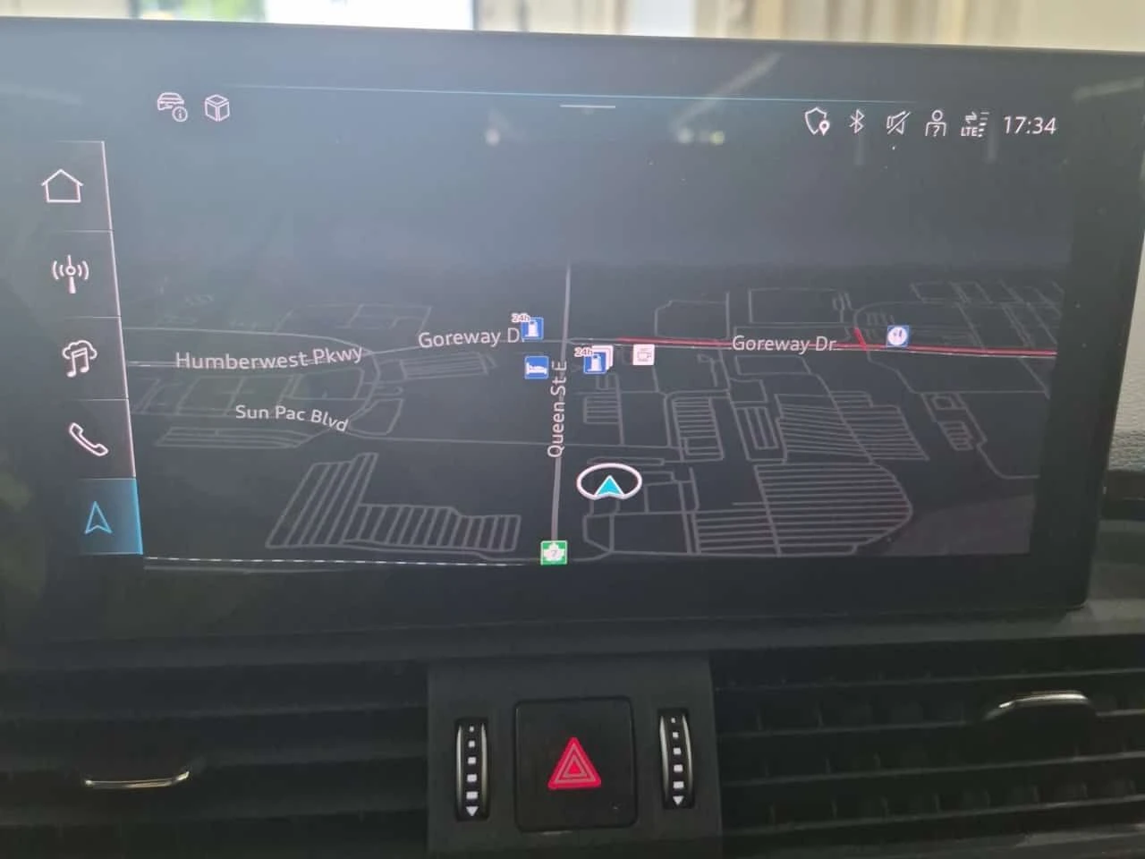 Audi SQ5  PROGRESSIV | PANO | LED | DISTRONIC | 2 КЛЮЧА , снимка 12 - Автомобили и джипове - 55052594
