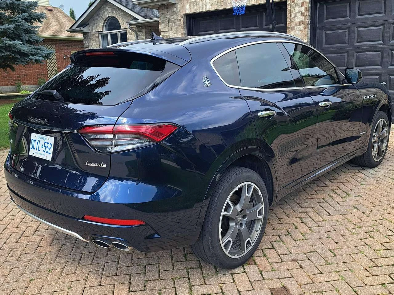 Maserati Levante GranLusso, снимка 3 - Автомобили и джипове - 56661600
