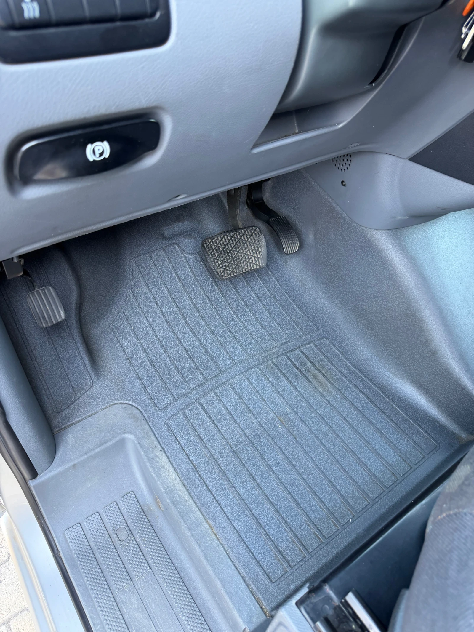 Mercedes-Benz Vito, снимка 12 - Бусове и автобуси - 56370485