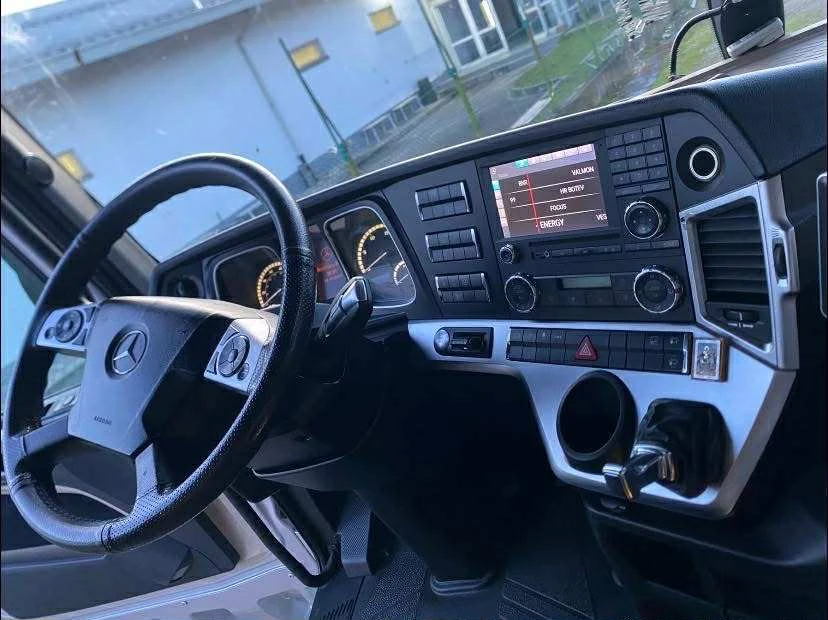 Mercedes-Benz Actros 1843 - изображение 3