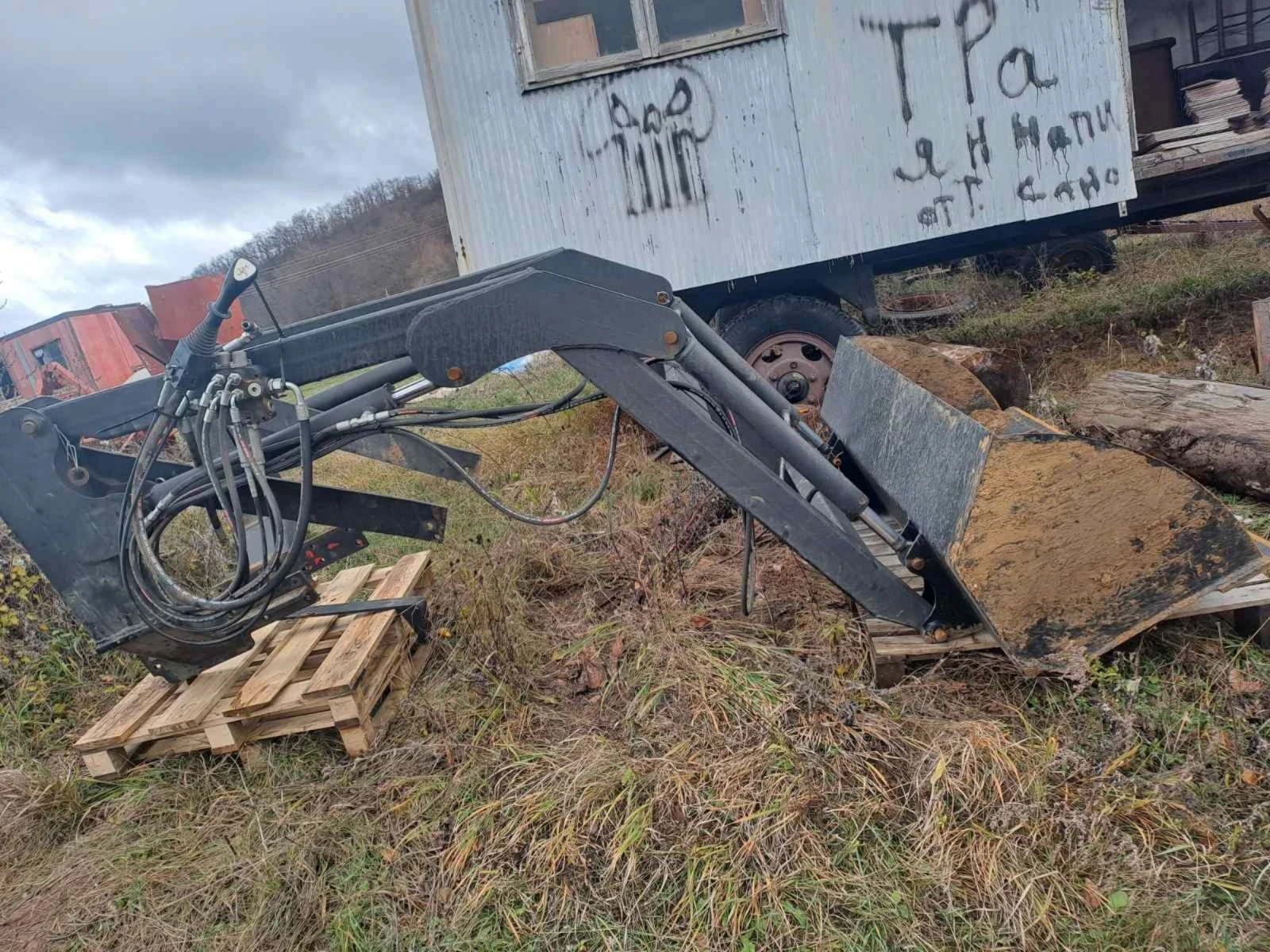 Трактор Болгар Челен товарач  - изображение 3