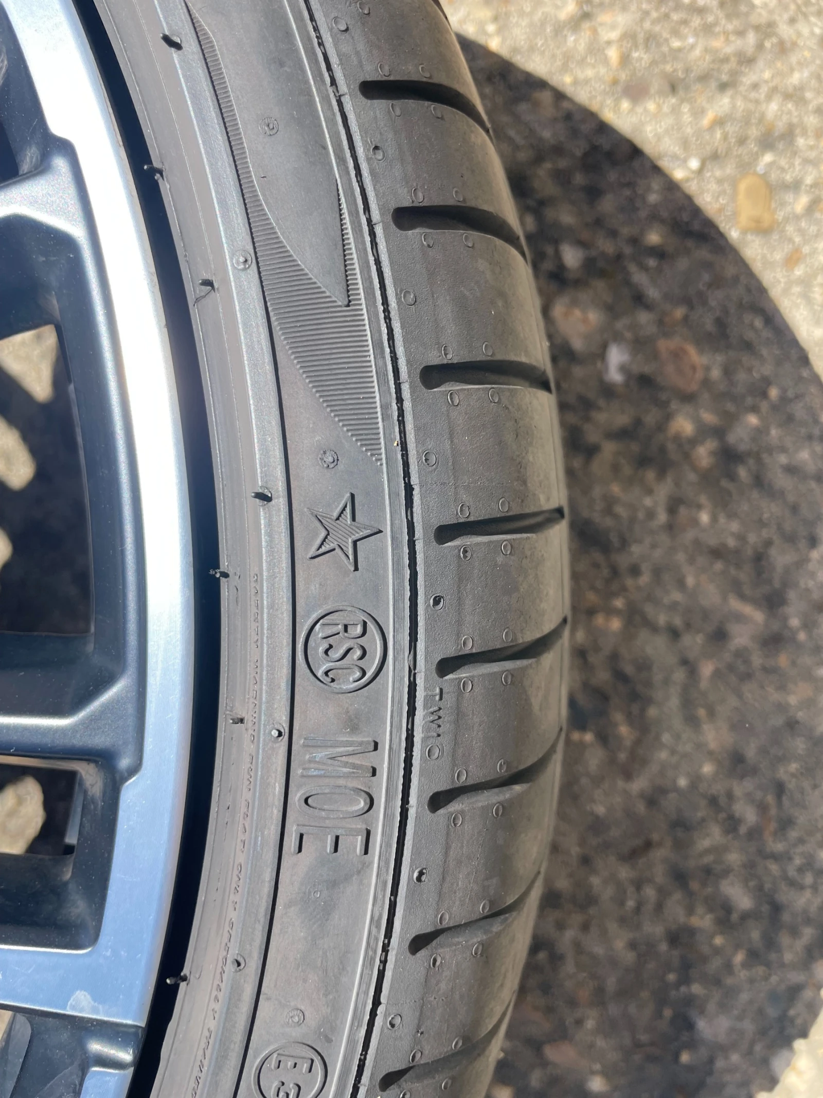 Гуми с джанти Pirelli 245/35R20, снимка 11 - Гуми и джанти - 54147213