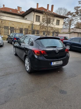 Opel Astra J 1.7 cdti, снимка 1