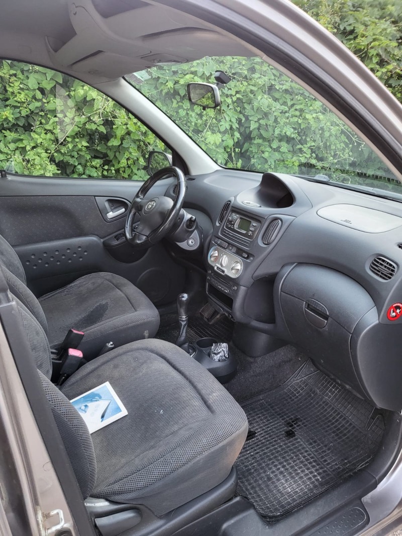 Toyota Yaris verso Facelift 1.4d4d klima, снимка 5 - Автомобили и джипове - 46289864