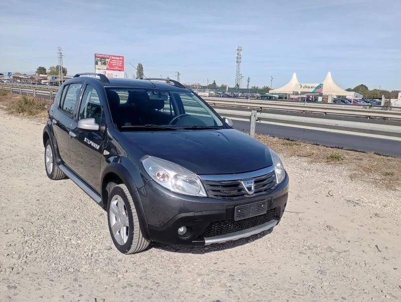 Dacia Sandero Степуей, 90кс, снимка 2 - Автомобили и джипове - 47545161