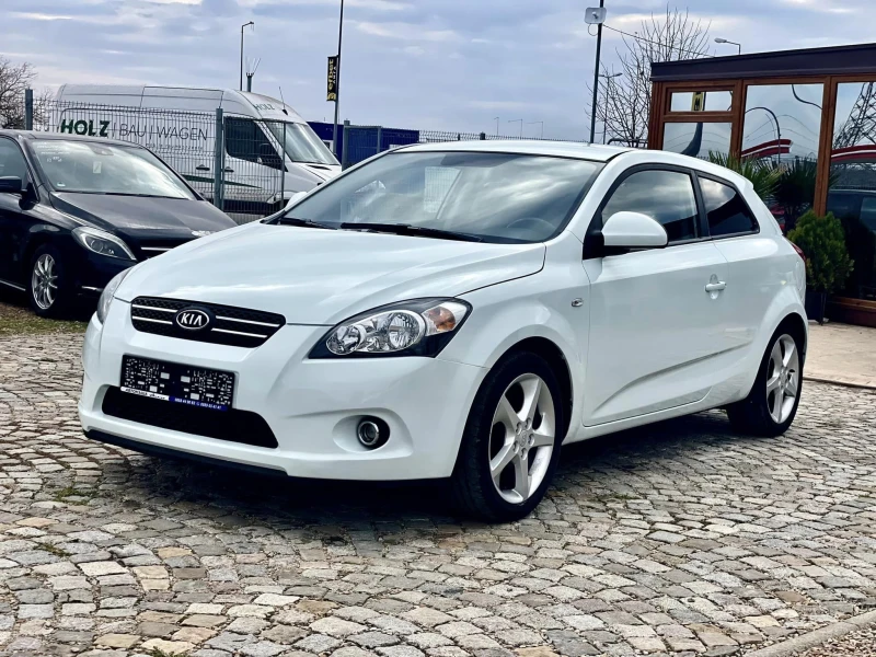 Kia Ceed 1.6 , снимка 1 - Автомобили и джипове - 48129798