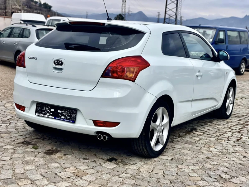 Kia Ceed 1.6 , снимка 5 - Автомобили и джипове - 48129798