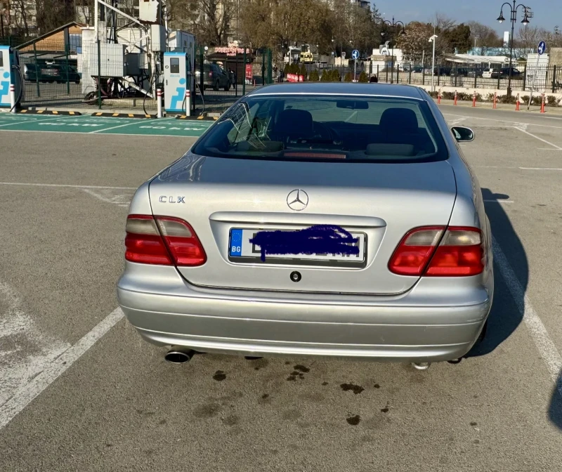 Mercedes-Benz CLK, снимка 4 - Автомобили и джипове - 48789105