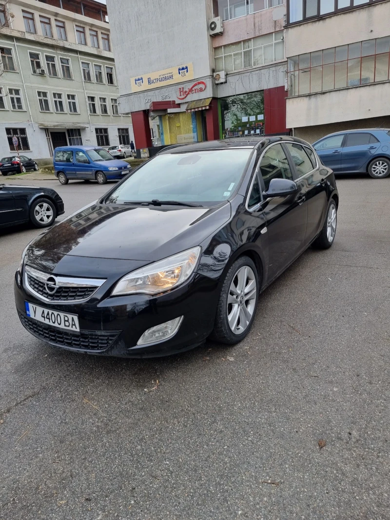 Opel Astra J 1.7 cdti, снимка 4 - Автомобили и джипове - 48895540