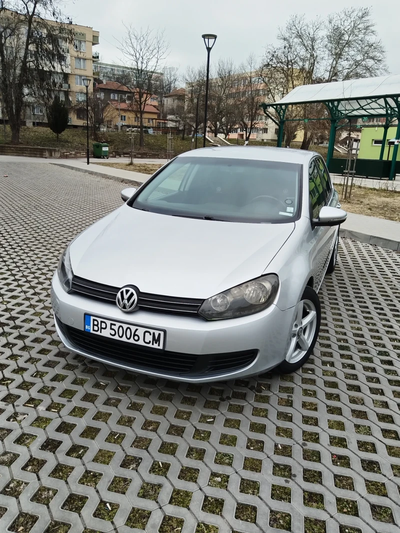 VW Golf, снимка 1 - Автомобили и джипове - 48932263