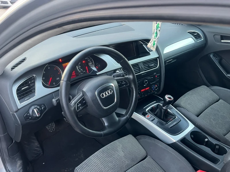 Audi A4 2.0TDI 6-speed, снимка 9 - Автомобили и джипове - 49364053