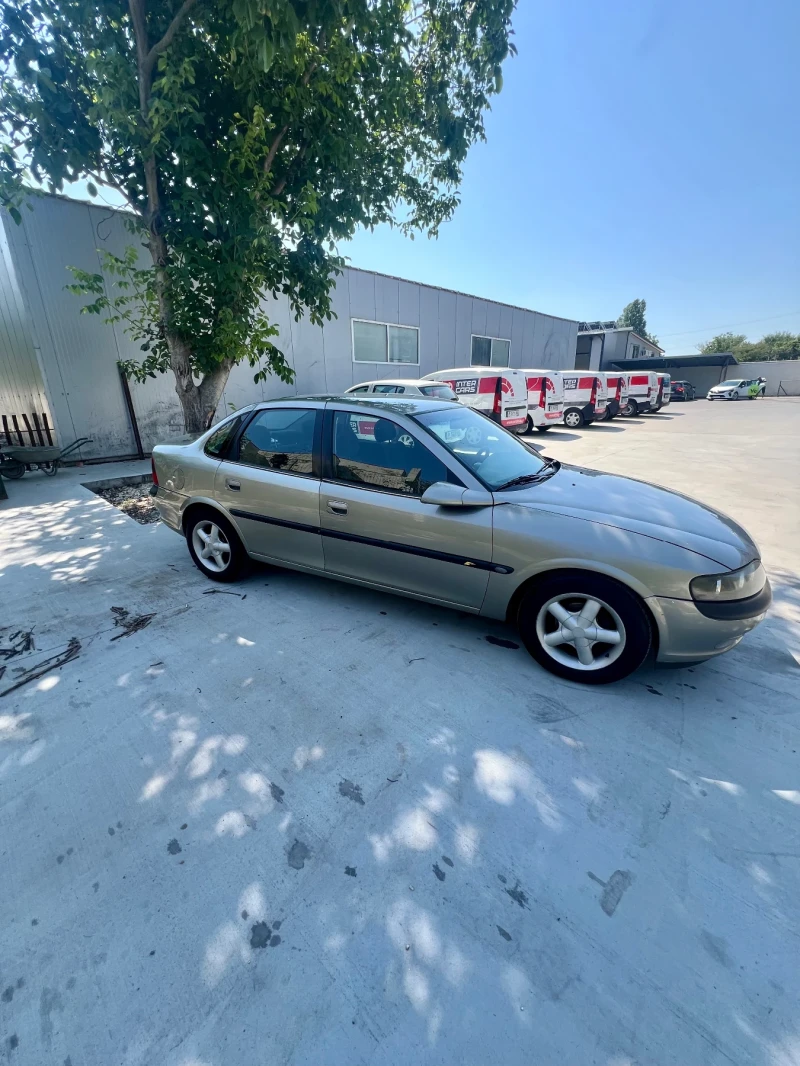 Opel Vectra 2.0DTI, снимка 5 - Автомобили и джипове - 51638272