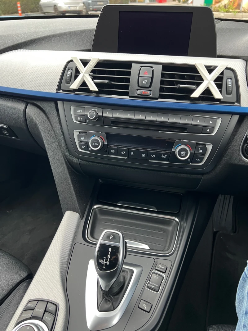 BMW 330, снимка 9 - Автомобили и джипове - 52555596