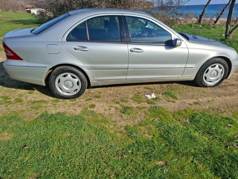 Mercedes-Benz C 220 2.2cdi 150коня, снимка 4 - Автомобили и джипове - 52656612