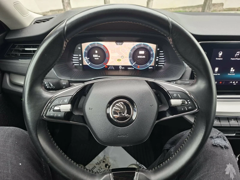 Skoda Octavia, снимка 17 - Автомобили и джипове - 52663202