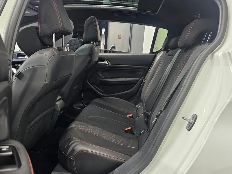 Peugeot 308 2Nd Generation 1.5 Bluehdi Gt Line | Mobile.bg � ����������� 11