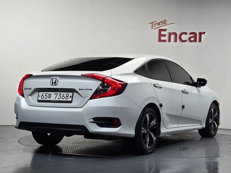 Honda Civic, снимка 2 - Автомобили и джипове - 55783328