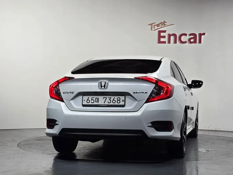 Honda Civic, снимка 4 - Автомобили и джипове - 55783328