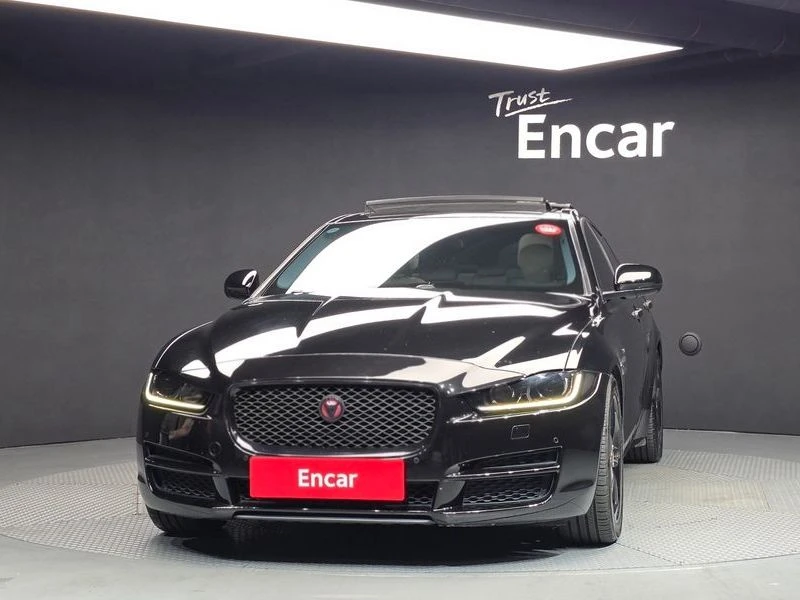 Jaguar XE 20t Prestige| 240�.�. | Mobile.bg � ����������� 3