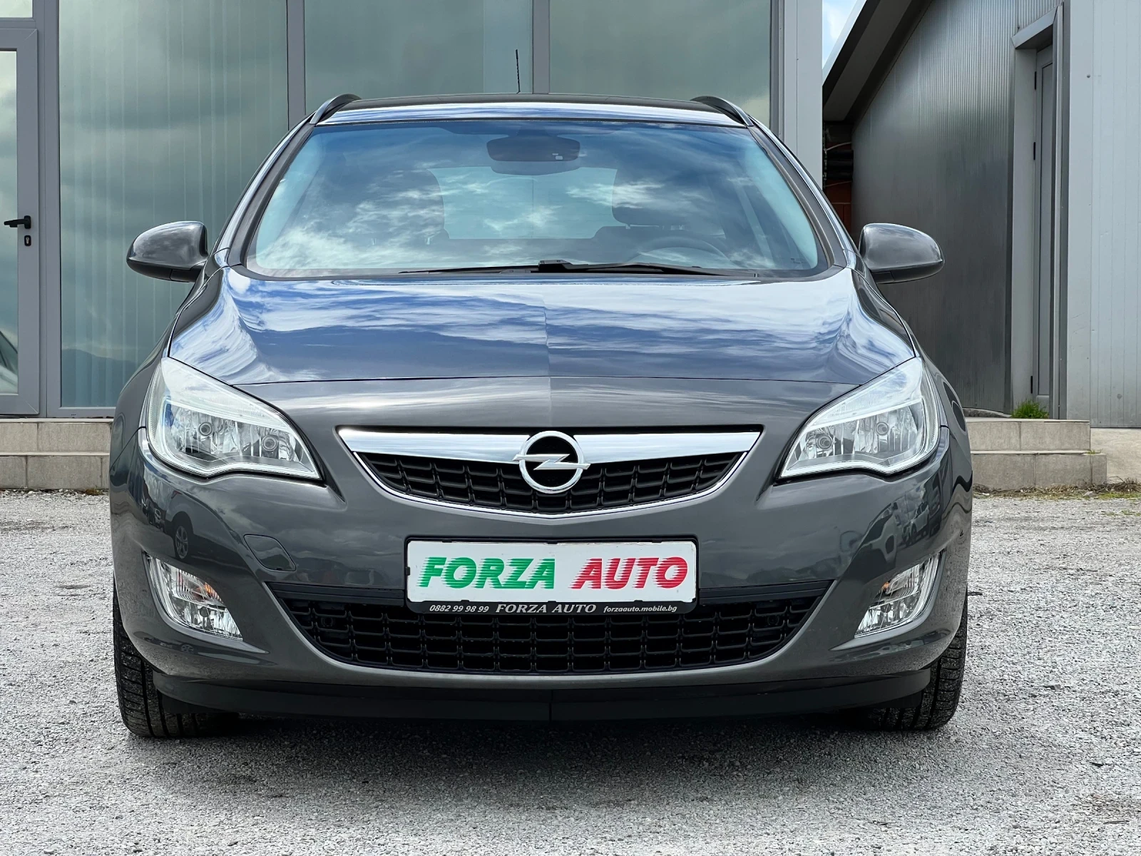 Opel Astra 1.4T-COSMO-SPORTS TOURER - изображение 2