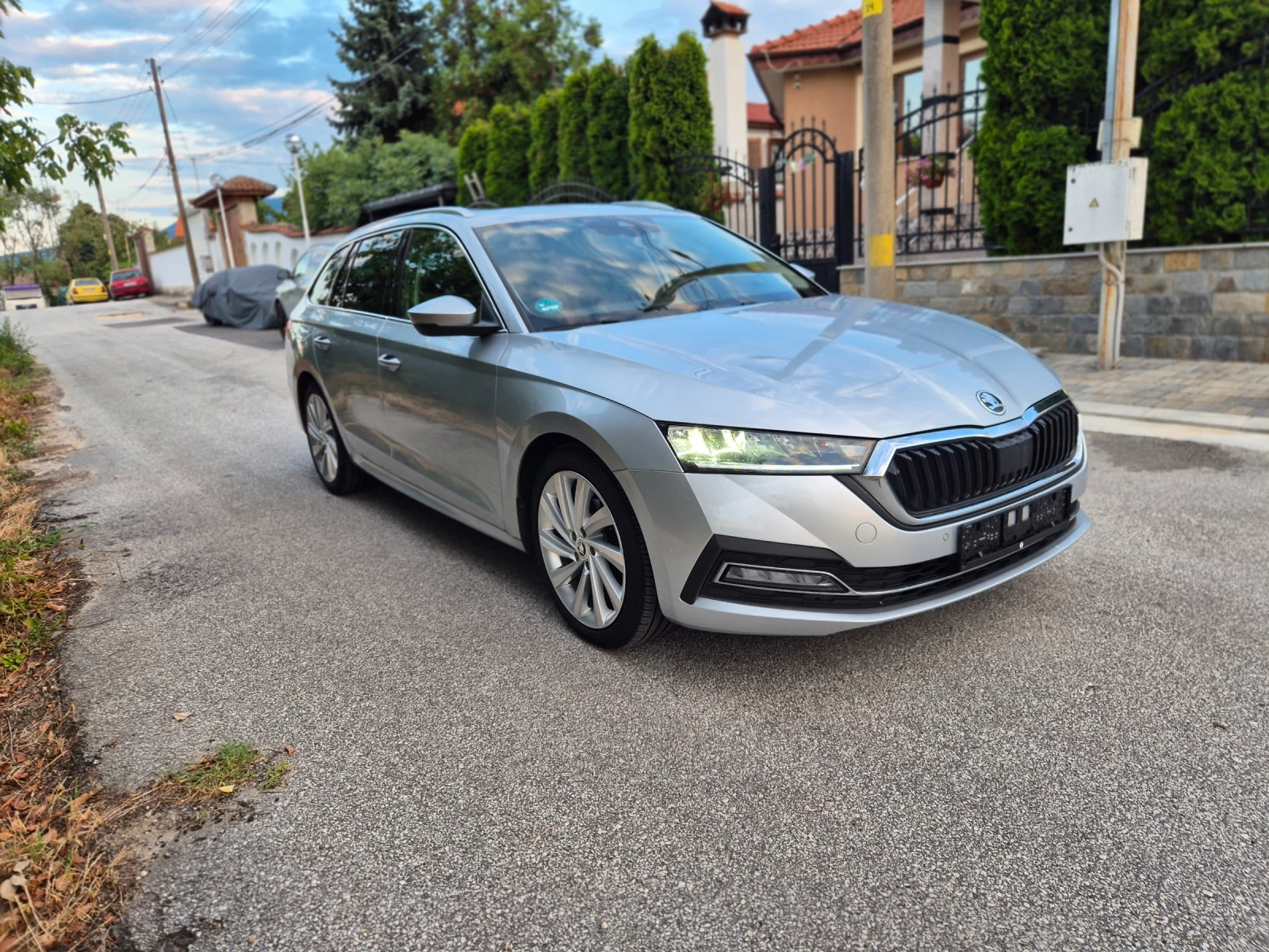 Skoda Octavia 2.0D-150кс/21г/153хил. - изображение 2