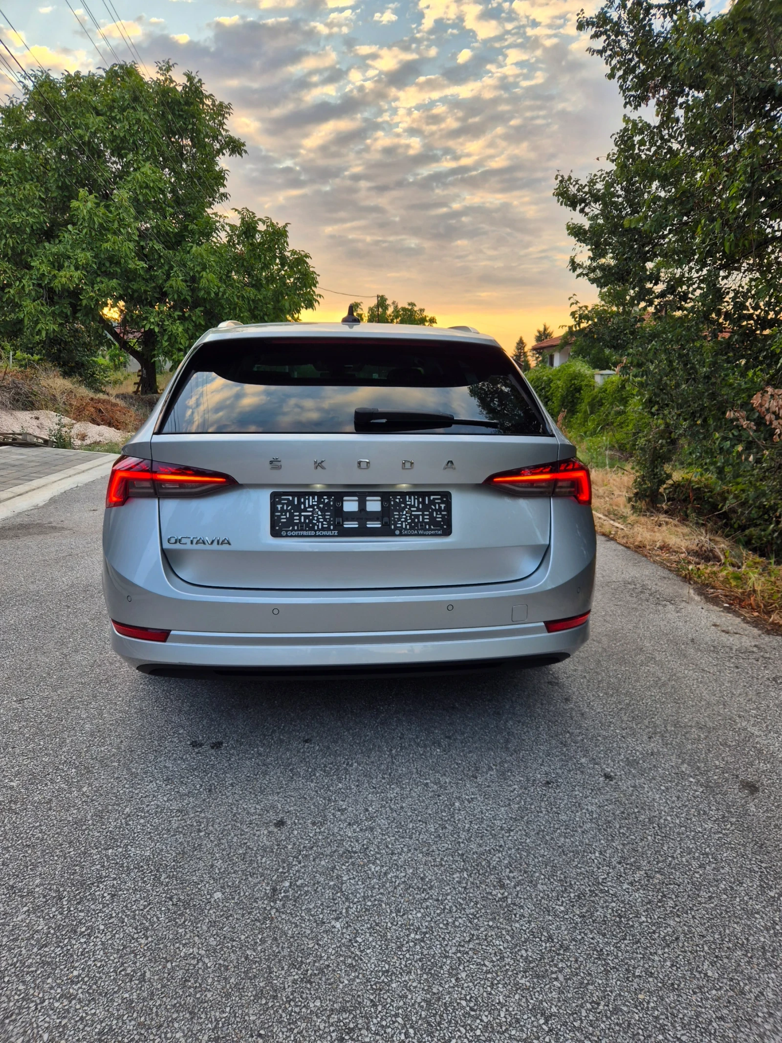Skoda Octavia 2.0D-150кс/21г/153хил. - изображение 6