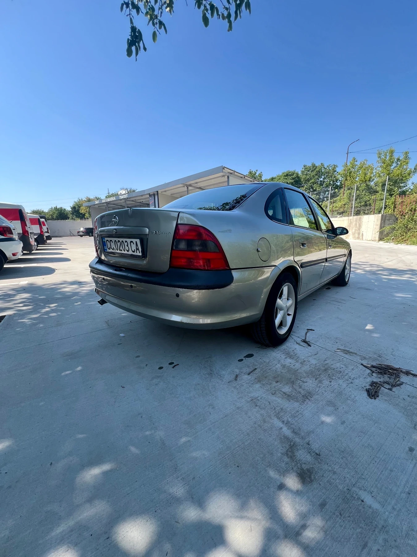 Opel Vectra 2.0DTI - изображение 9