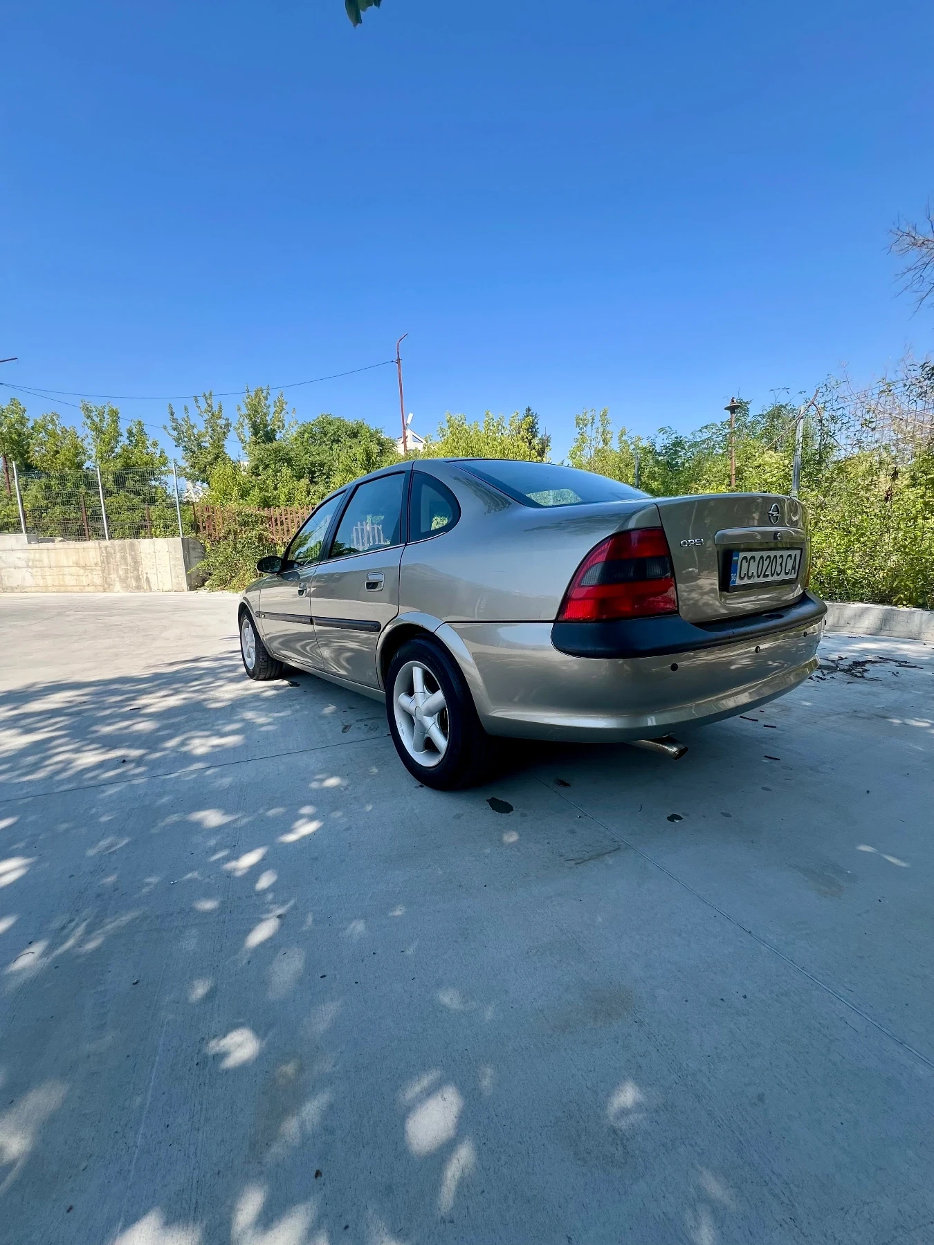 Opel Vectra 2.0DTI - изображение 10