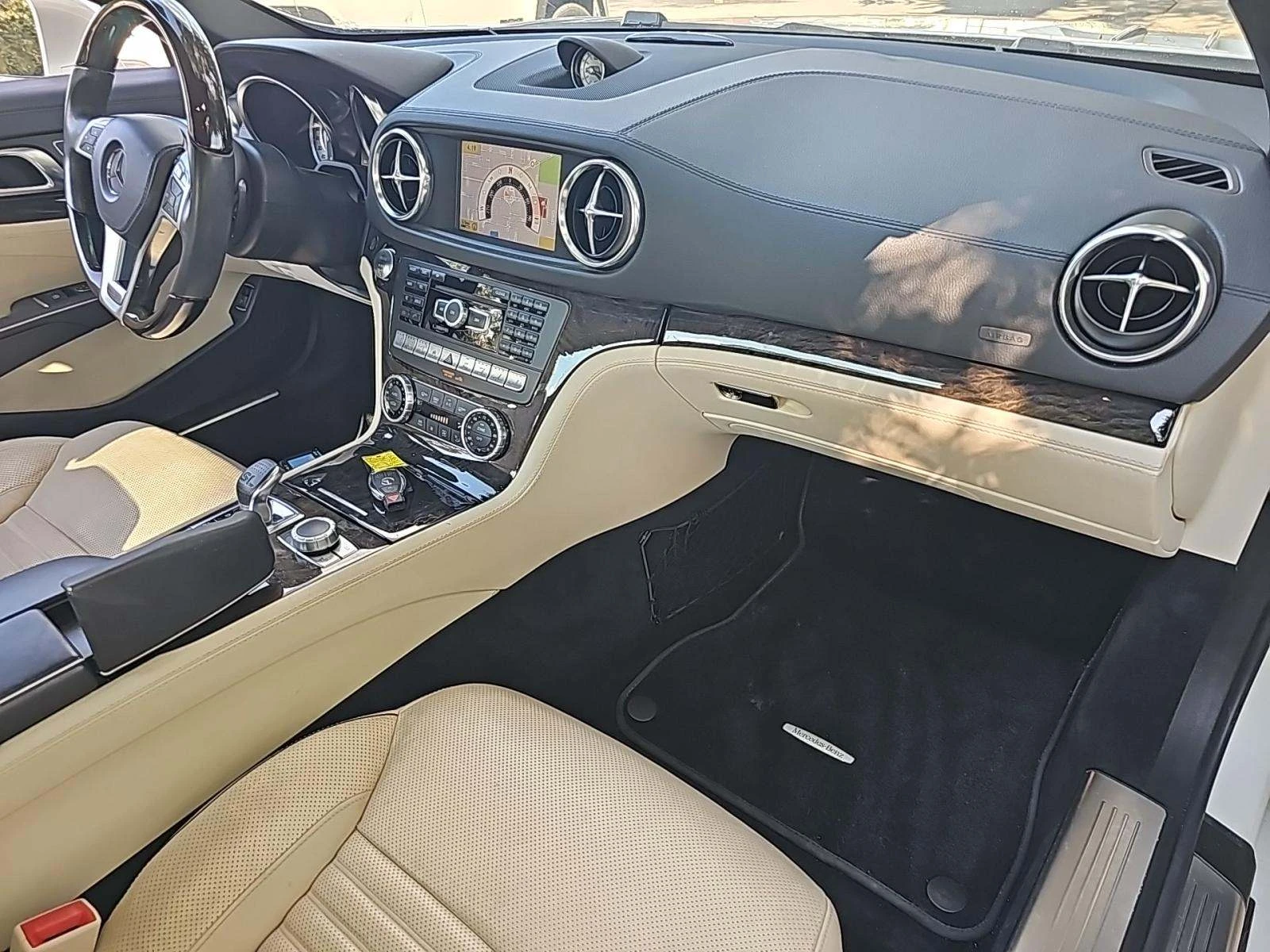 Mercedes-Benz SL 500 AMG PACK* HARMAN* BI-XENON* KEYLESS* AMBIENT - изображение 9