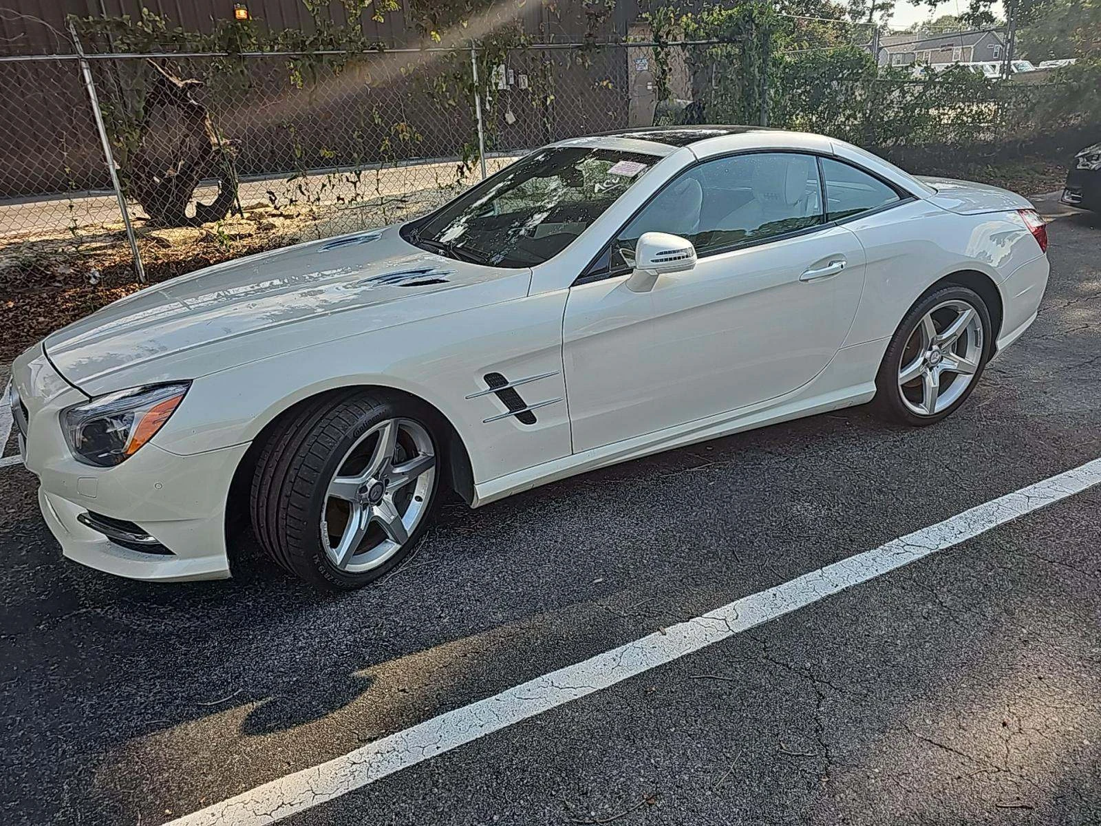 Mercedes-Benz SL 500 AMG PACK* HARMAN* BI-XENON* KEYLESS* AMBIENT - изображение 2